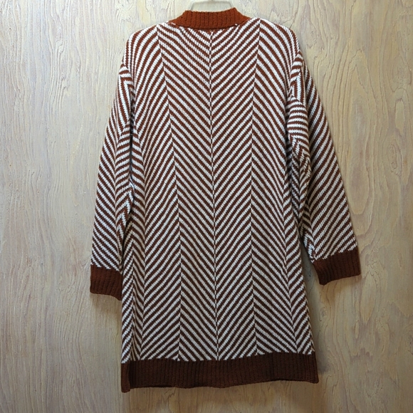 Stitch Fix Fortune & Ivy  Brown and White Herringbone Open Cardigan size M - Picture 2 of 4